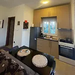 Seaview Apartment Agiokampos * Айокампос