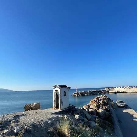 Seaview Apartment Agiokampos *